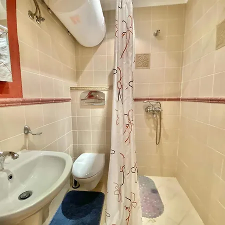 Cozy 1-bedroom In Royal Bay By Menada Apartman Szveti Vlasz