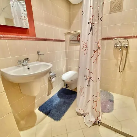 Apartman Cozy 1-bedroom In Royal Bay By Menada *
