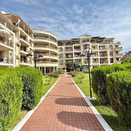 Cozy 1-bedroom In Royal Bay By Menada Sveti Vlas